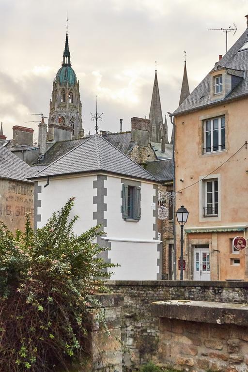 La Plus Petite Maison De France Байе Экстерьер фото